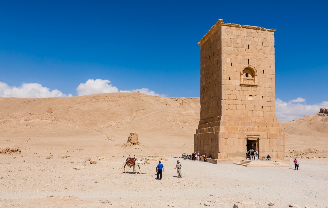 Isis, ultimo scempio: distrutte le antichissime tombe a torre di Palmira Isis, ultimo scempio: distrutte le antichissime tombe a torre di Palmira