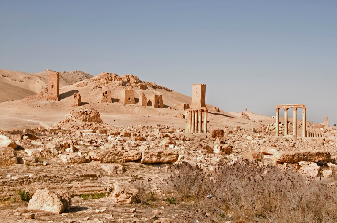 Isis, ultimo scempio: distrutte le antichissime tombe a torre di Palmira Isis, ultimo scempio: distrutte le antichissime tombe a torre di Palmira