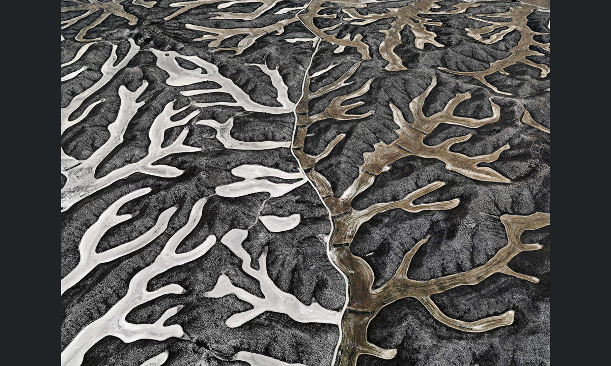 Acqua Shock: Edward Burtynsky in mostra a Milano Acqua Shock: Edward Burtynsky in mostra a Milano