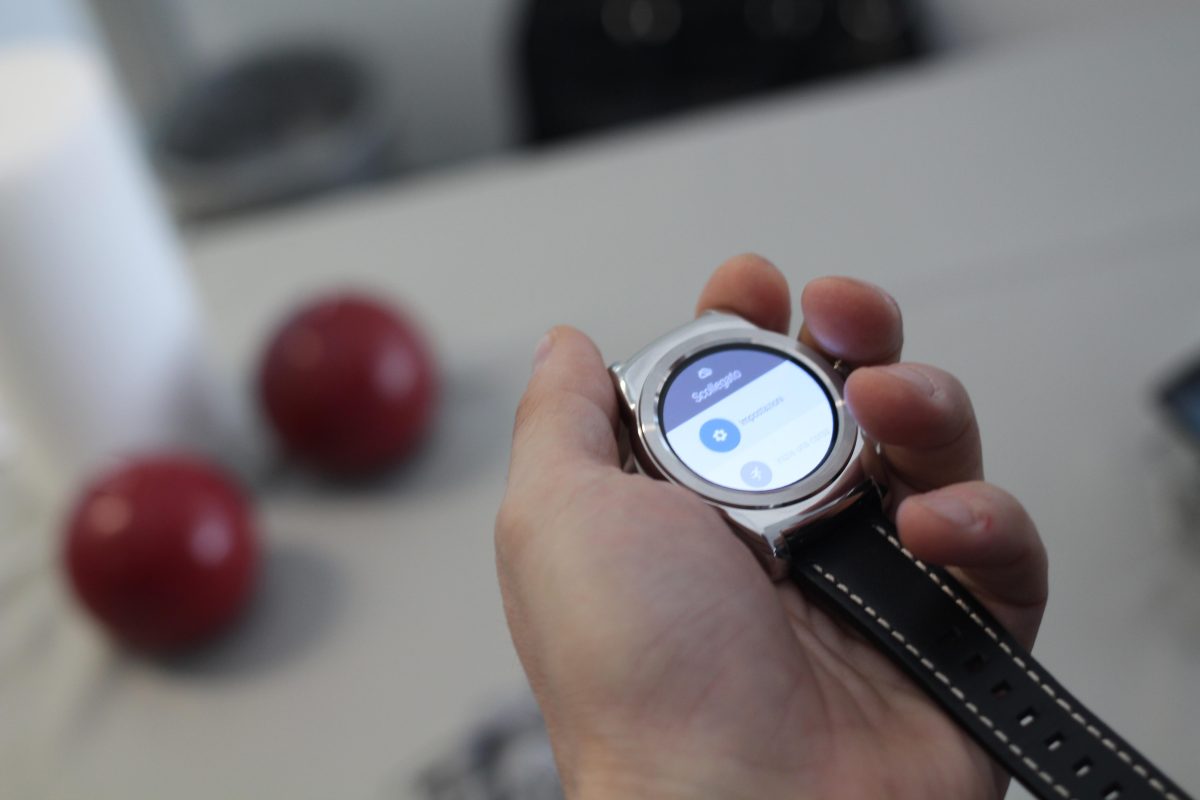 Galleria foto 'Gli smartwatch Android ora funzionano anche con iPhone' - foto 7