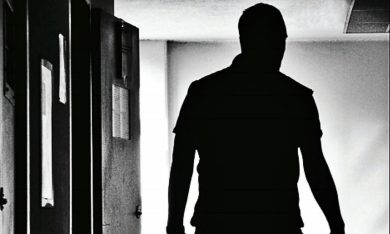 Oltre le sbarre, un libro-verità sul carcere