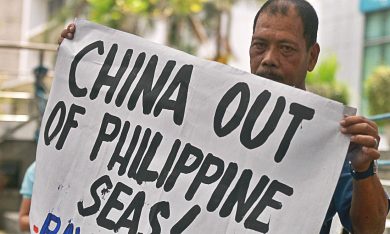 La Cina avverte gli Usa: si rischia la guerra per le isole Spratly