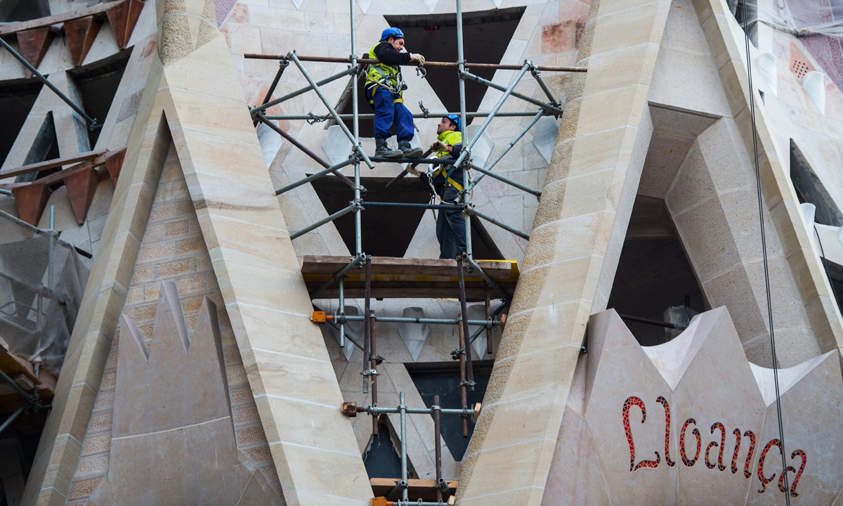 Barcellona, a che punto è la Sagrada Familia – Foto