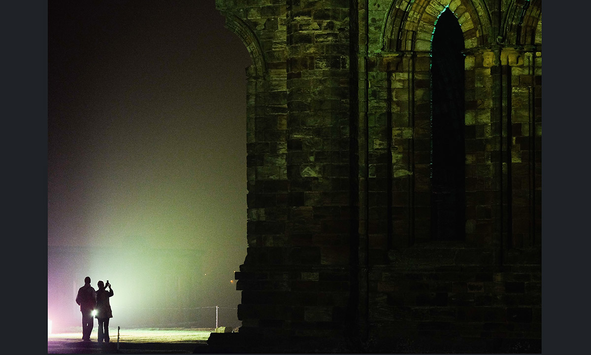 Luci da Halloween all’Abbazia di Whitby Luci da Halloween all’Abbazia di Whitby