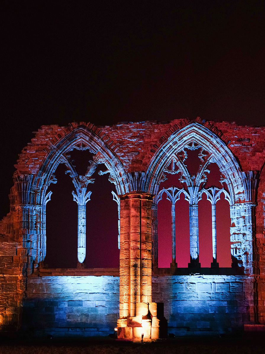 Luci da Halloween all’Abbazia di Whitby Luci da Halloween all’Abbazia di Whitby