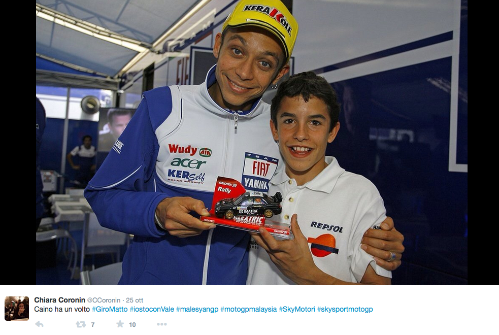 Rossi vs. Marquez e Lorenzo: l’ironia del Web contro il “Patto d’Andorra” Rossi vs. Marquez e Lorenzo: l’ironia del Web contro il “Patto d’Andorra”