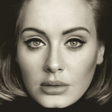Adele: il ritorno è un trionfo (in classifica e sui social)