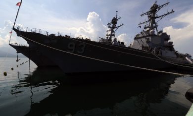 Nave da guerra USA vicino alle isole Spratly