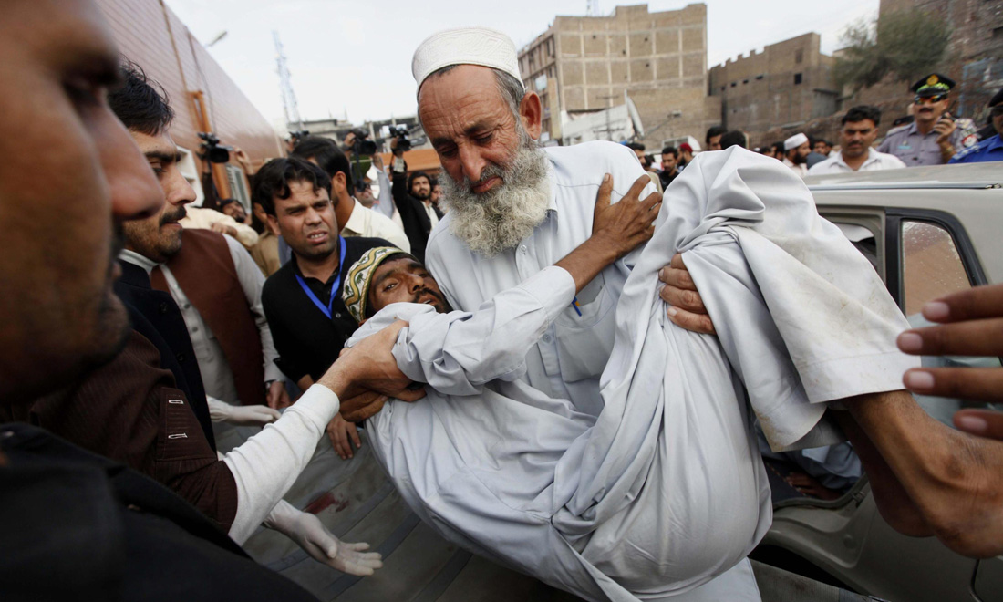 Terremoto tra Afghanistan e Pakistan: 340 morti, 2.100 feriti