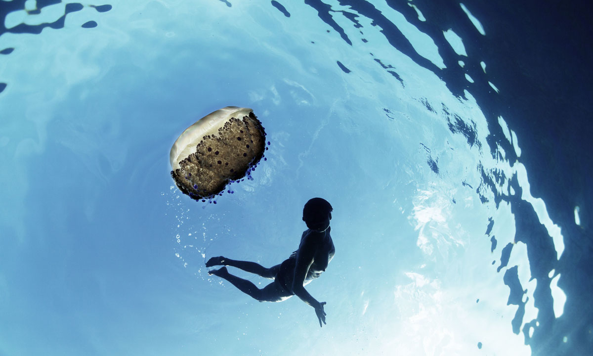 Com’è profondo il mare: le foto di Enric Adrian Gener