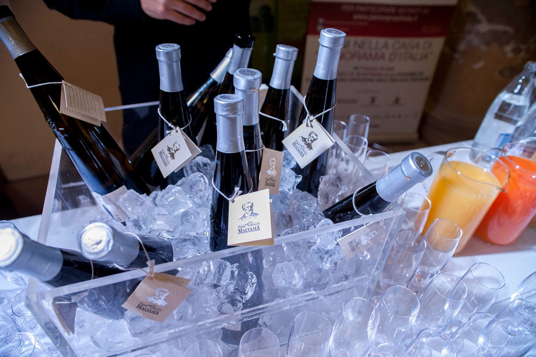 Ron, dagli anni d’oro dei cantautori all’era dei talent show Ron, dagli anni d’oro dei cantautori all’era dei talent show