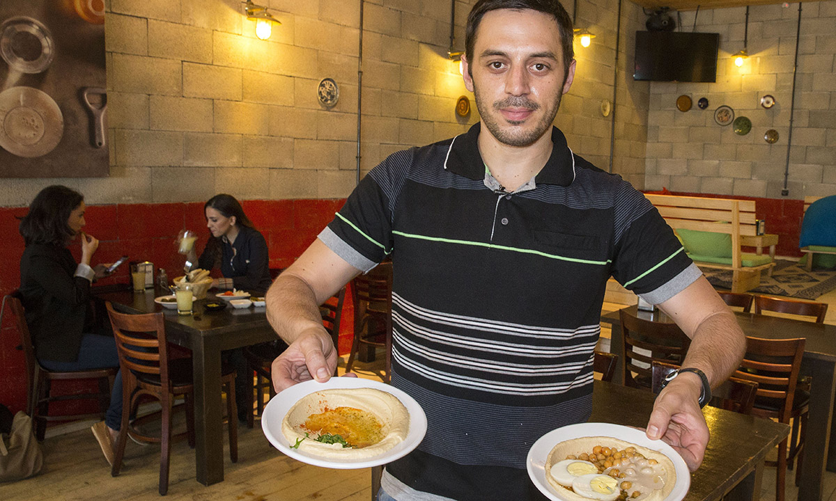Israele, l’Hummus Bar della pace – Foto
