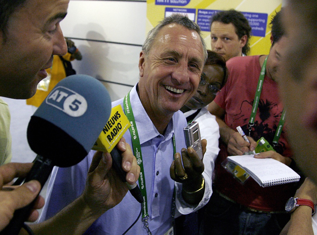 Shock nel mondo del calcio: Johann Cruijff ha un cancro ai polmoni Shock nel mondo del calcio: Johann Cruijff ha un cancro ai polmoni