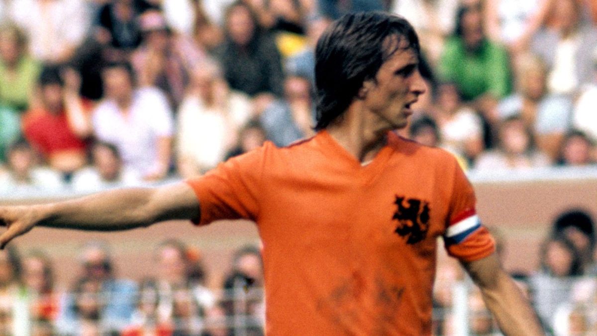 Galleria foto 'Shock nel mondo del calcio: Johann Cruijff ha un cancro ai polmoni' - foto 11