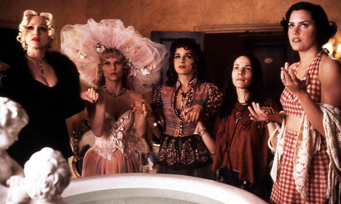 Valeria Golino, 50 anni da Hollywood alla regia con passione – Foto