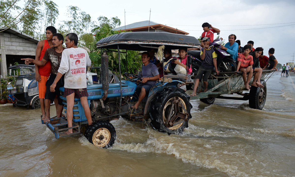 Il tifone Koppu sulle Filippine – Foto