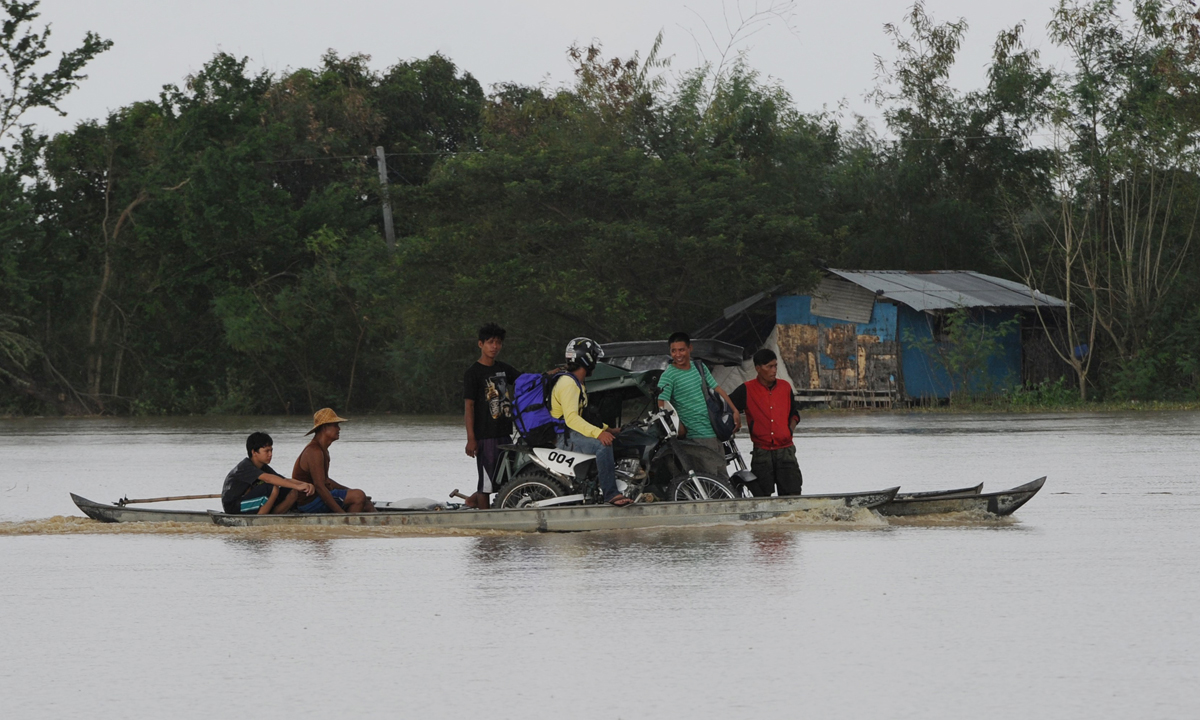 Il tifone Koppu sulle Filippine – Foto