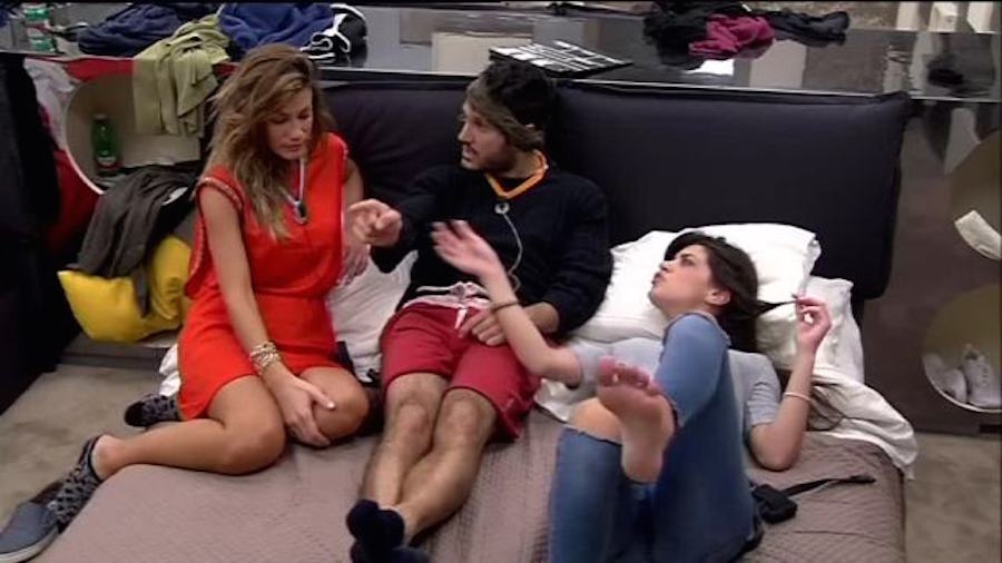 Grande Fratello 14: Lidia gelosa di Alessandro, scontro tra Rebecca e Rossella Grande Fratello 14: Lidia gelosa di Alessandro, scontro tra Rebecca e Rossella