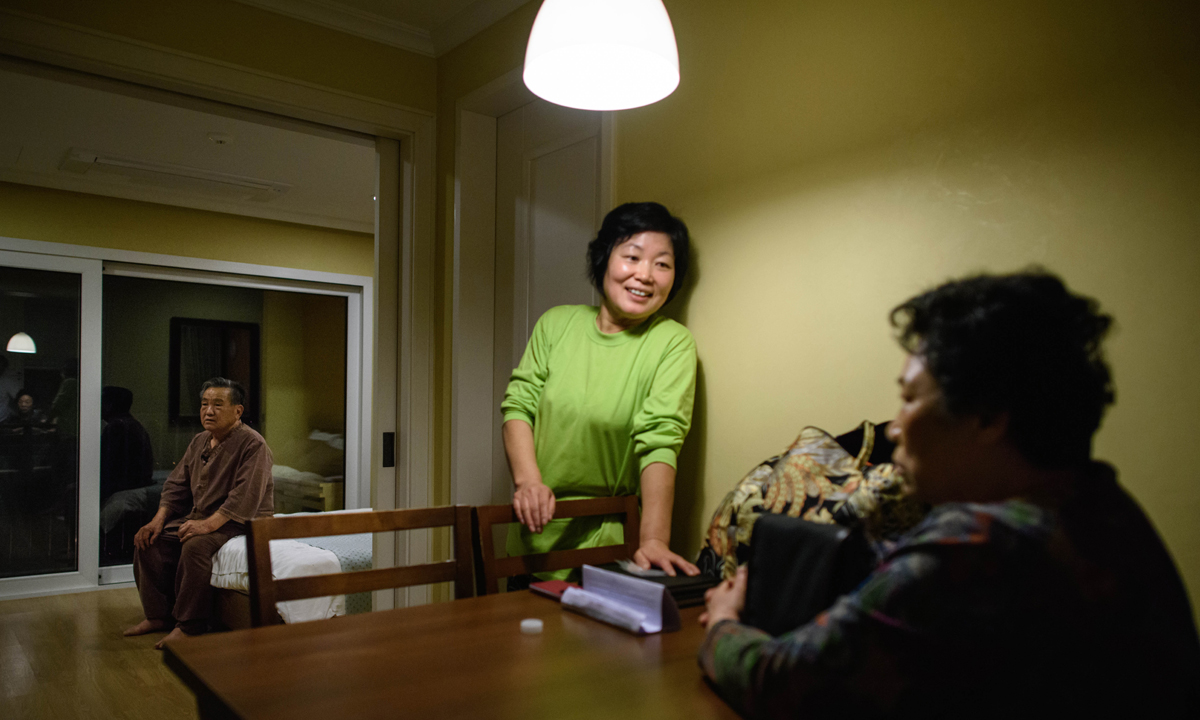 Corea del Nord e del Sud: riprendono le riunioni di famiglia – Foto