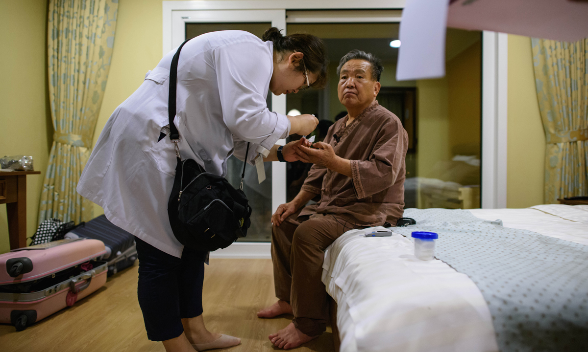 Corea del Nord e del Sud: riprendono le riunioni di famiglia – Foto