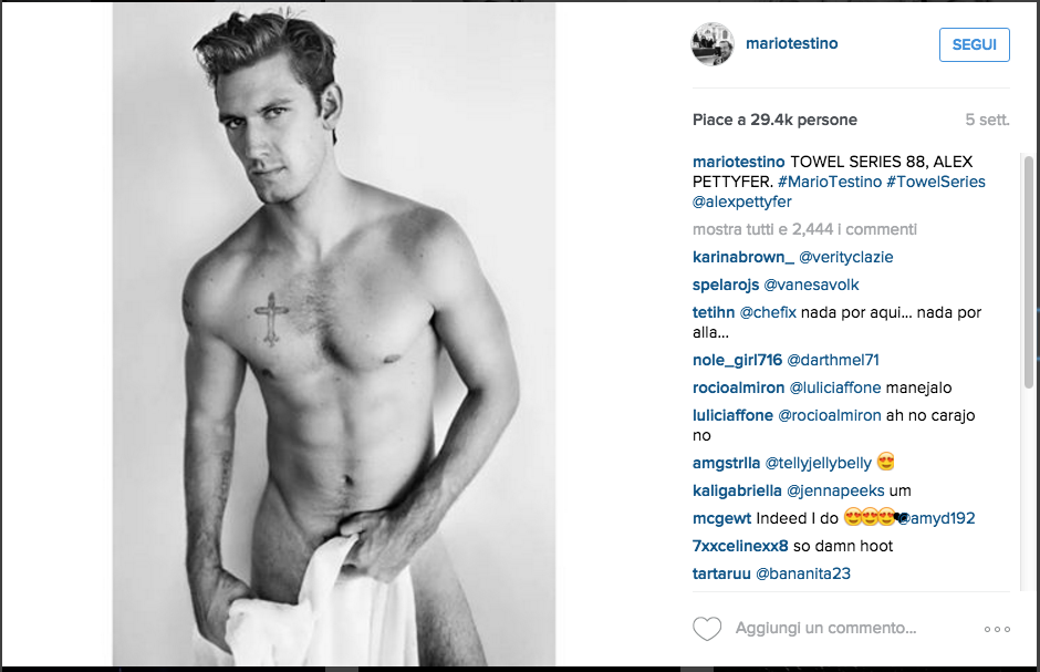 Da Kristen Stewart a Kate Moss, tutti nudi per le towel series di Mario Testino