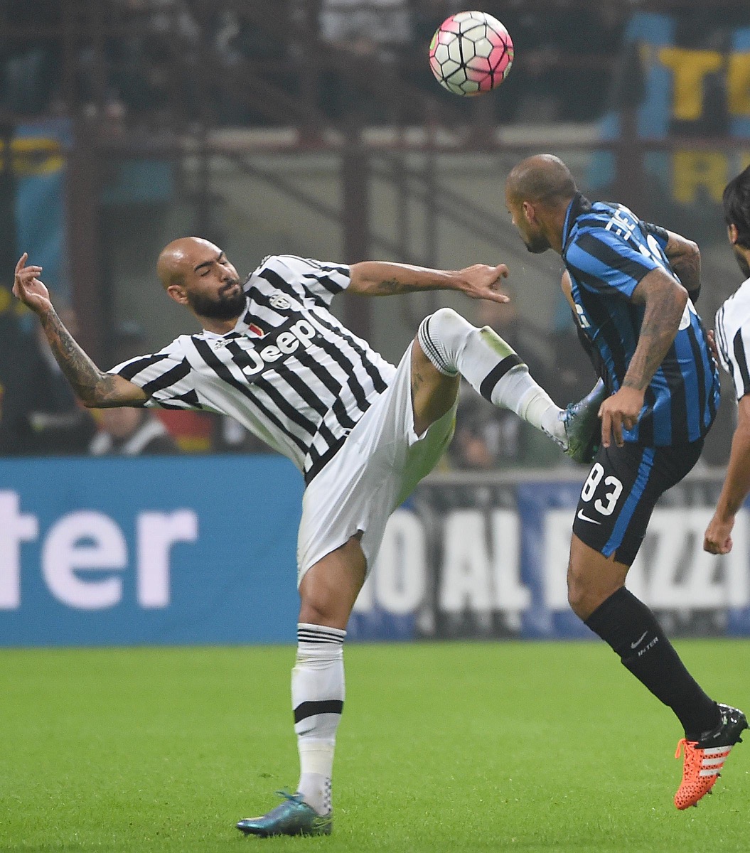 Inter – Juventus finisce 0-0, due legni e tanti ammoniti Inter – Juventus finisce 0-0, due legni e tanti ammoniti