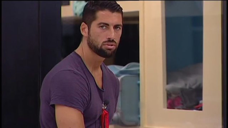 Grande Fratello 14: Giovanni costretto a lasciare il gioco?