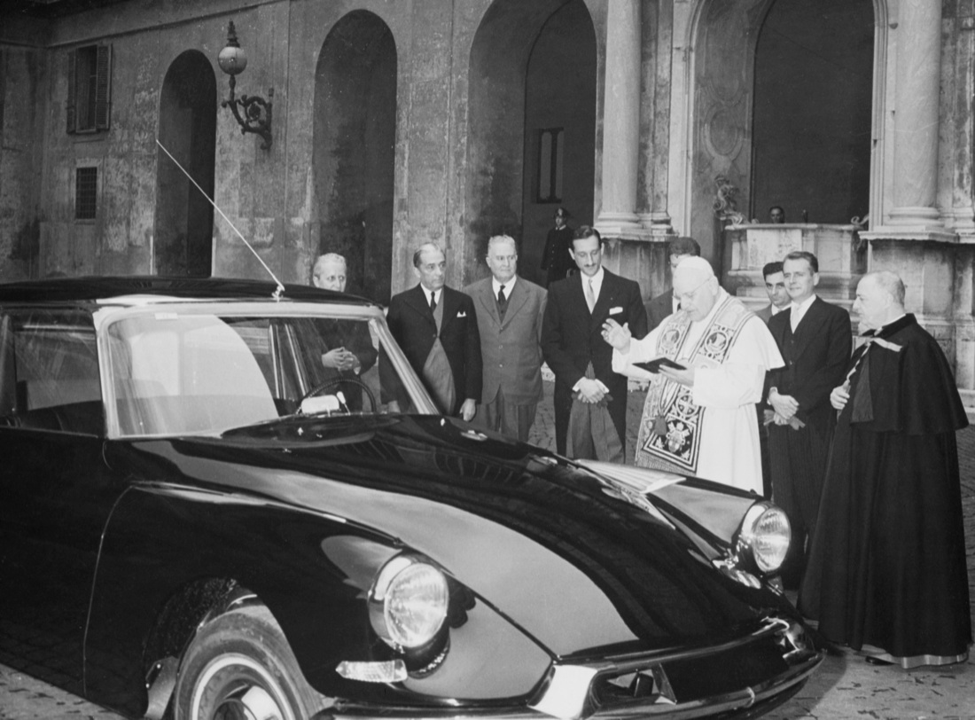 Ottobre 1955: nasce la Citroen DS, la “dea” a quattro ruote Ottobre 1955: nasce la Citroen DS, la “dea” a quattro ruote