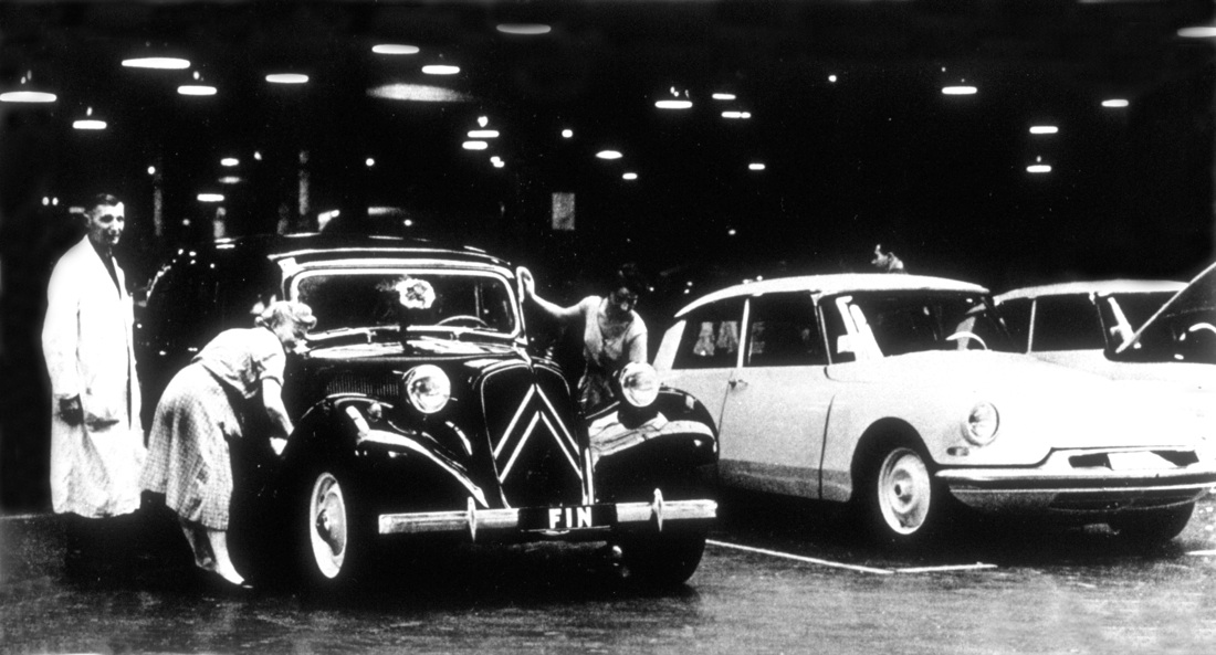 Ottobre 1955: nasce la Citroen DS, la “dea” a quattro ruote Ottobre 1955: nasce la Citroen DS, la “dea” a quattro ruote