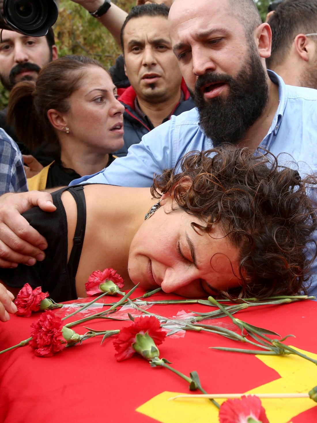 Ankara, uomini vicini all’Isis i due kamikaze della strage – FOTO – VIDEO