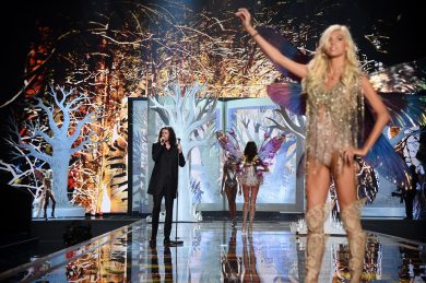 Victoria’s Secret: svelate le star che canteranno alla sfilata
