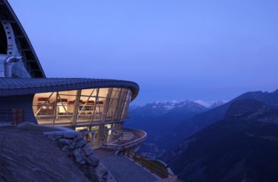 Paolo Castelli sale sul Monte Bianco