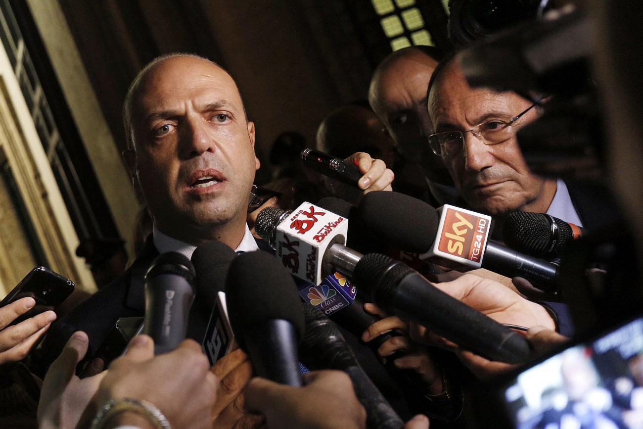 Unioni civili, la blanda opposizione di Alfano Unioni civili, la blanda opposizione di Alfano