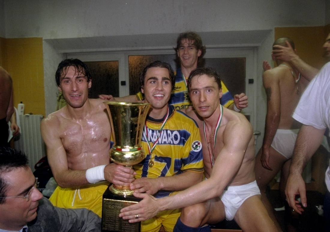 Dopo il fallimento, il Parma riacquista all’asta le sue Coppe