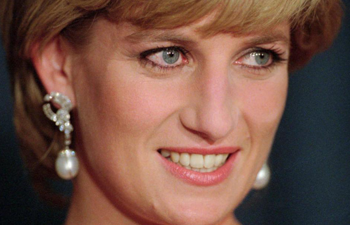 Lady Diana, all’asta una ciocca di capelli