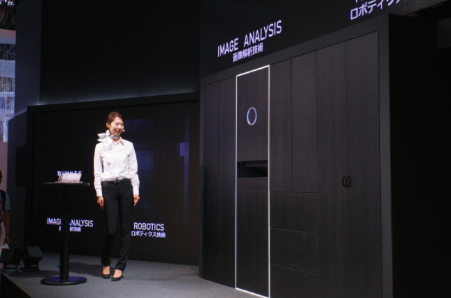 Laundroid, nel 2020 la lavatrice che piega i vestiti