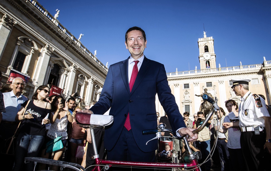 Ignazio Marino sindaco dimissionario: la storia in 30 foto