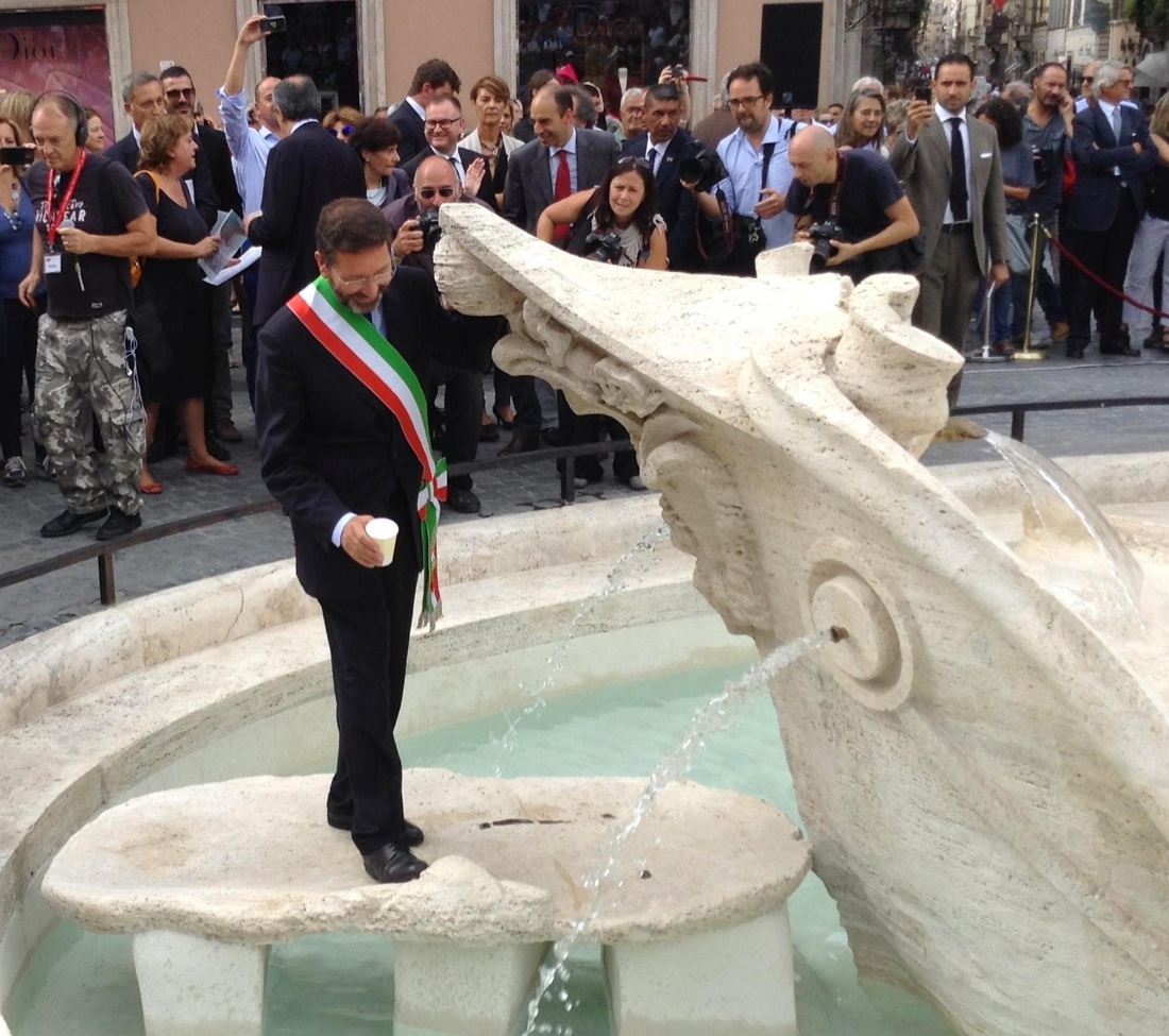 Ignazio Marino sindaco dimissionario: la storia in 30 foto