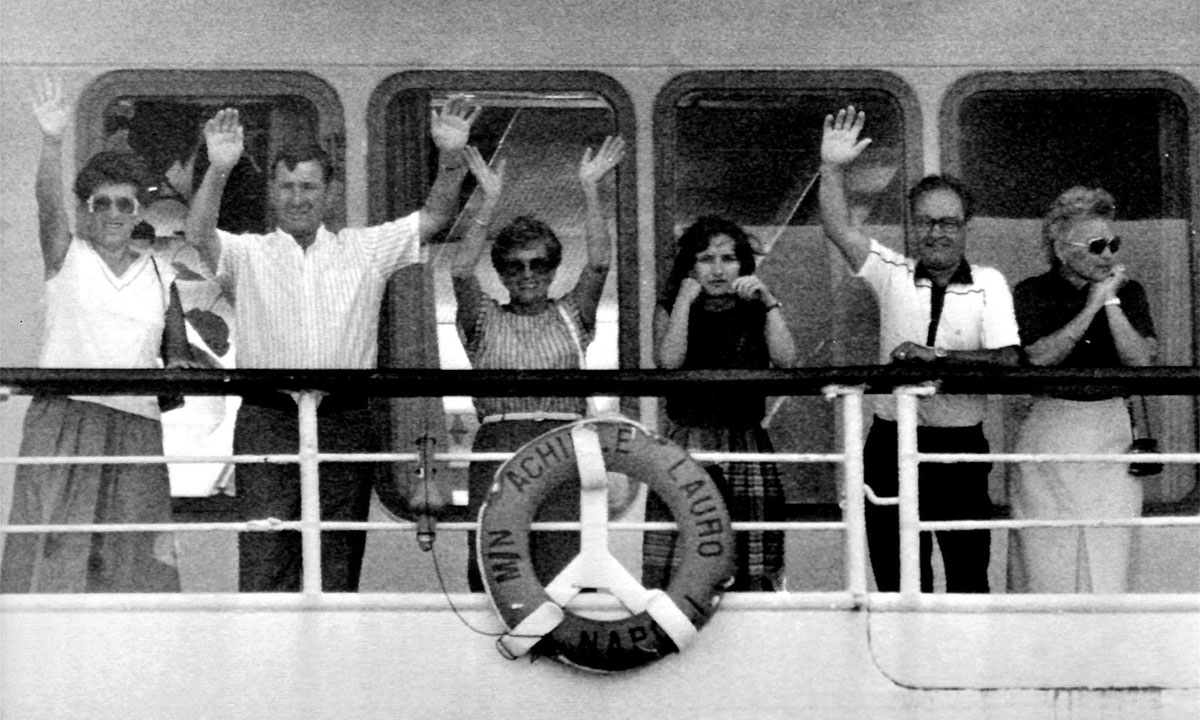 Il sequestro dell’Achille Lauro, 30 anni fa – Foto