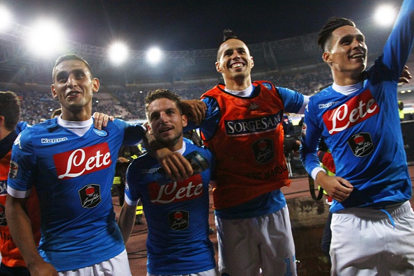 Napoli, festa da solo: Sarri vola, ma il San Paolo resta vuoto