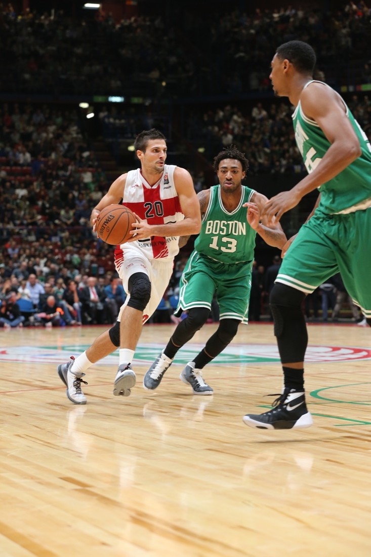 EA7 Milano: dura sconfitta con Boston, ma la testa è al Campionato EA7 Milano: dura sconfitta con Boston, ma la testa è al Campionato