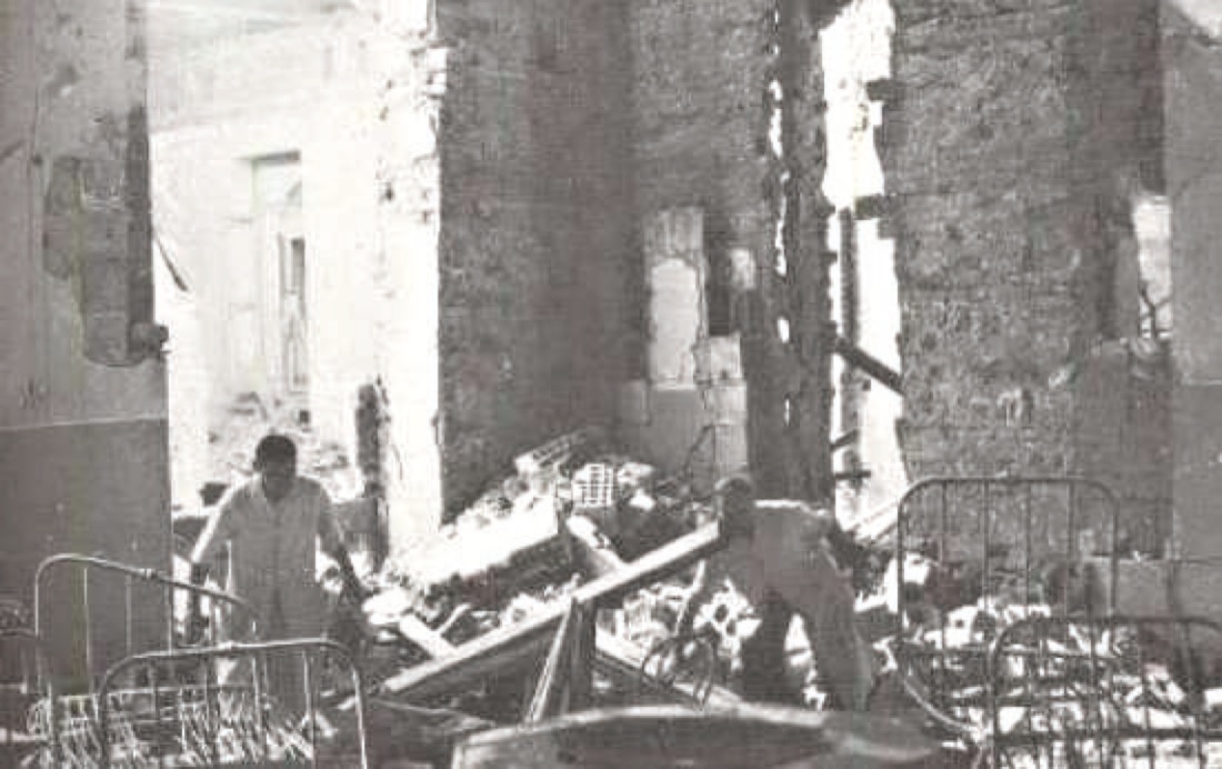 Bombe sulla croce rossa: quando l’ospedale è colpito (1915-2015) -foto Bombe sulla croce rossa: quando l’ospedale è colpito (1915-2015) -foto