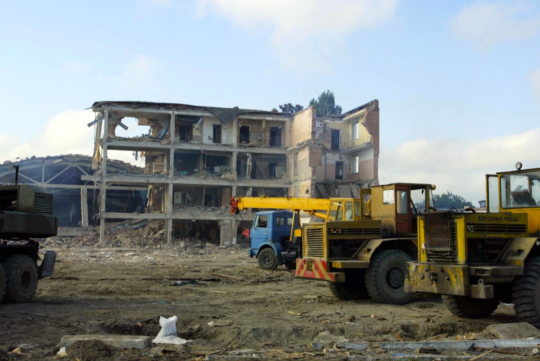 Bombe sulla croce rossa: quando l’ospedale è colpito (1915-2015) -foto Bombe sulla croce rossa: quando l’ospedale è colpito (1915-2015) -foto