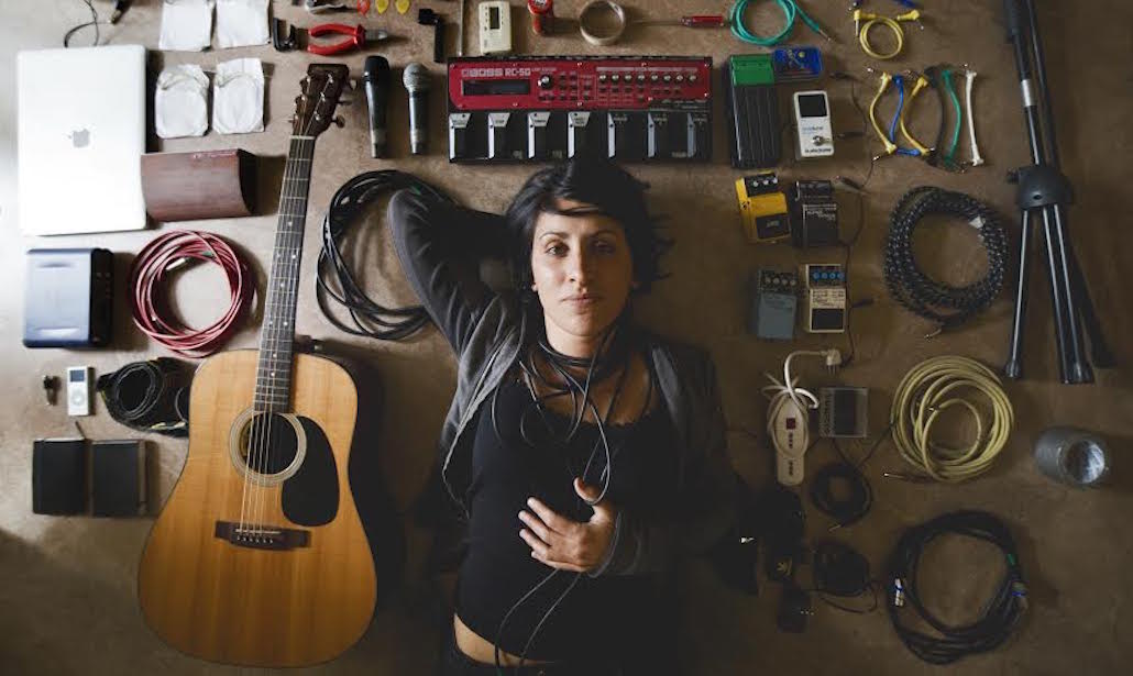 Sara Velardo: “Summer on a solitary beach” – Anteprima video Sara Velardo: “Summer on a solitary beach” – Anteprima video