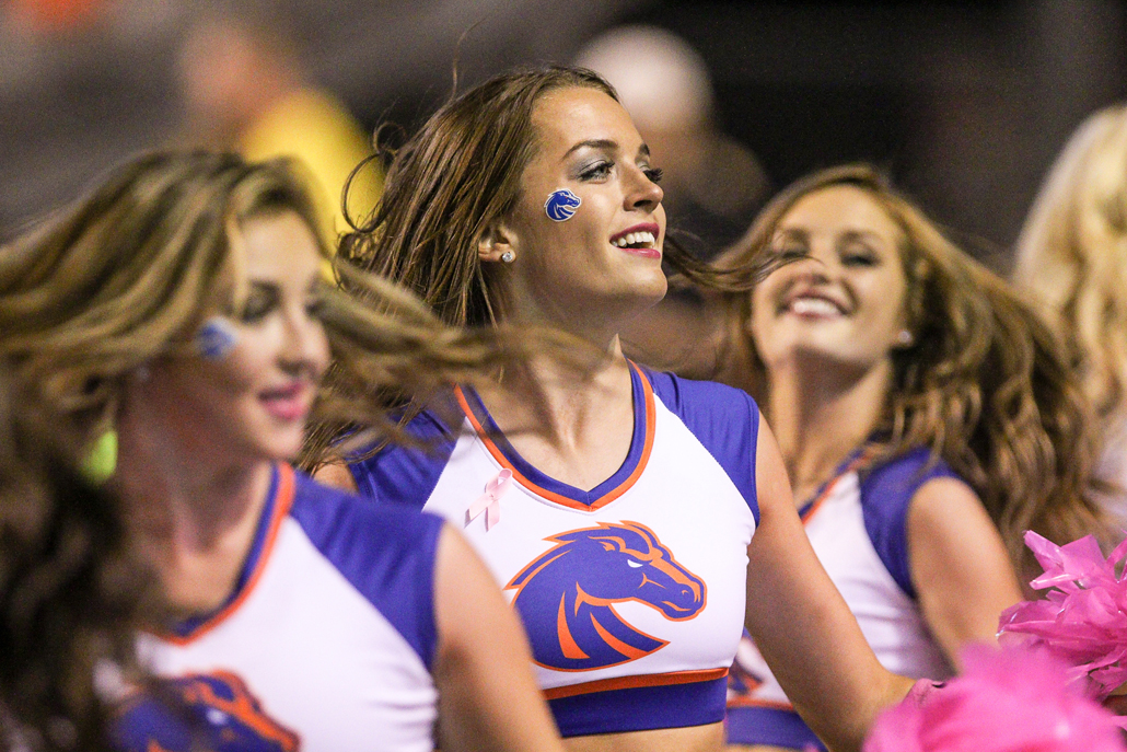 Cheerleaders, il lato colorato dello sport