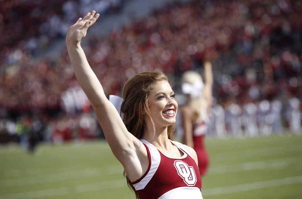 Cheerleaders, il lato colorato dello sport