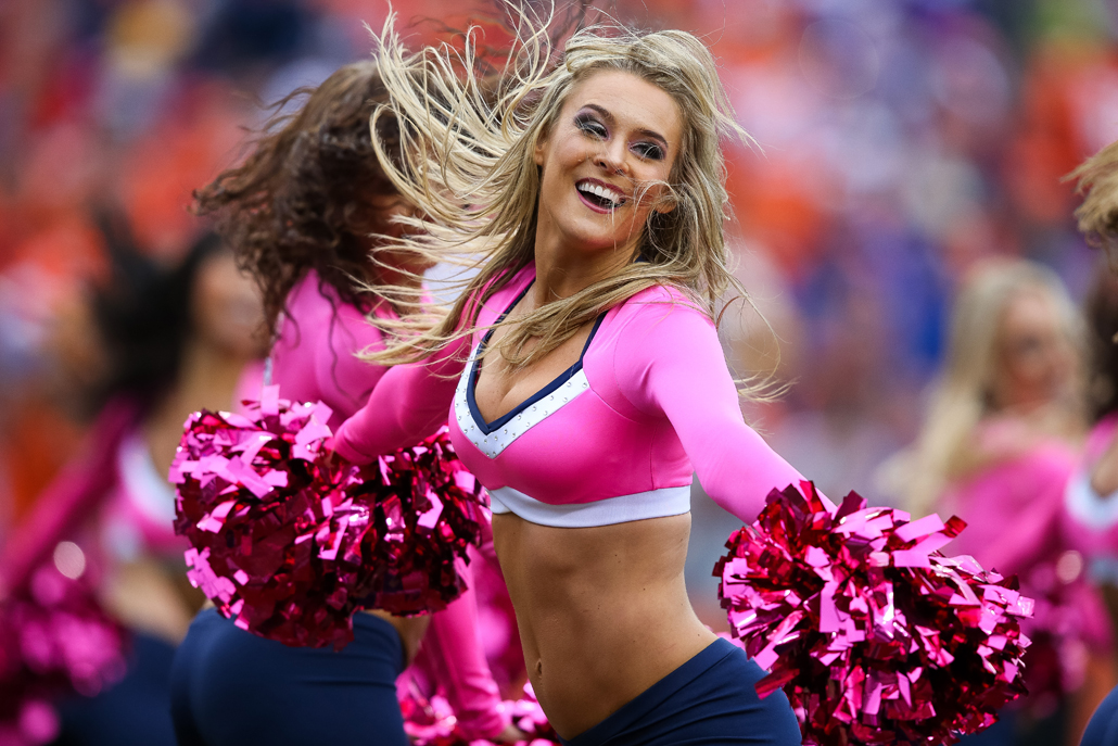 Cheerleaders, il lato colorato dello sport