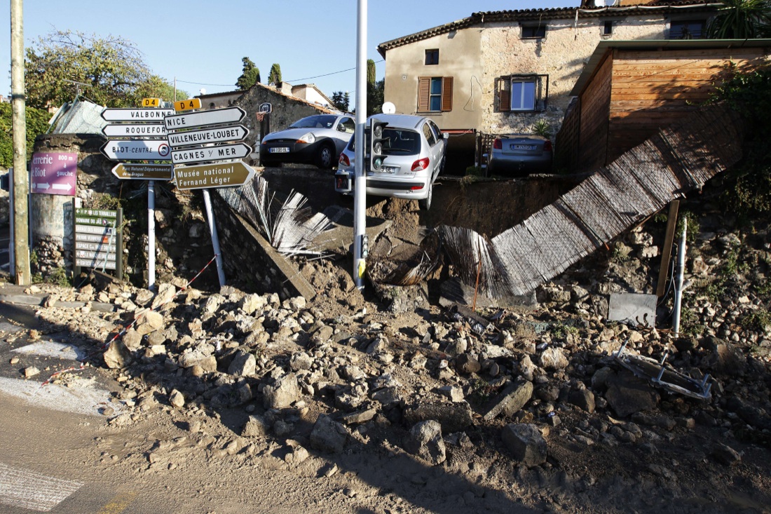 Tempesta in Costa Azzurra: tra i 19 morti anche un uomo italiano – FOTO e VIDEO Tempesta in Costa Azzurra: tra i 19 morti anche un uomo italiano – FOTO e VIDEO
