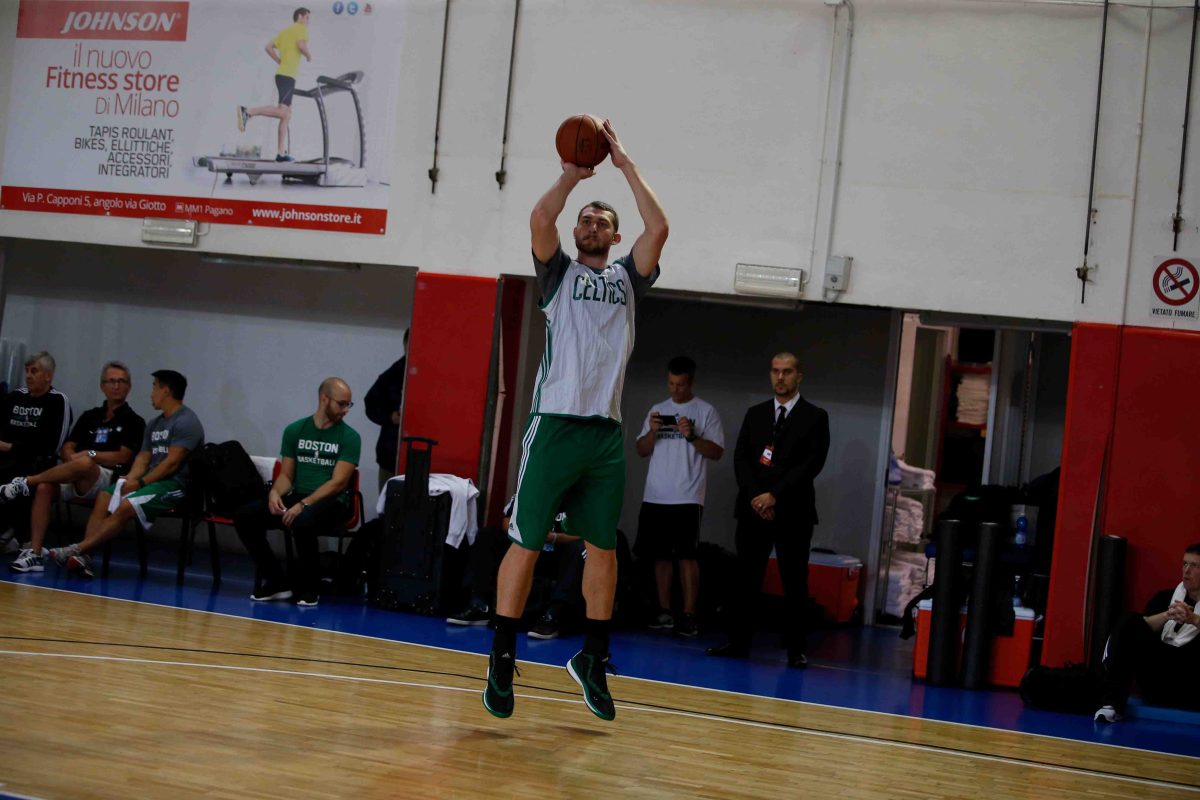 Galleria foto 'Nba, Global Games: Olimpia Milano e Boston Celtics in campo al Forum' - foto 5