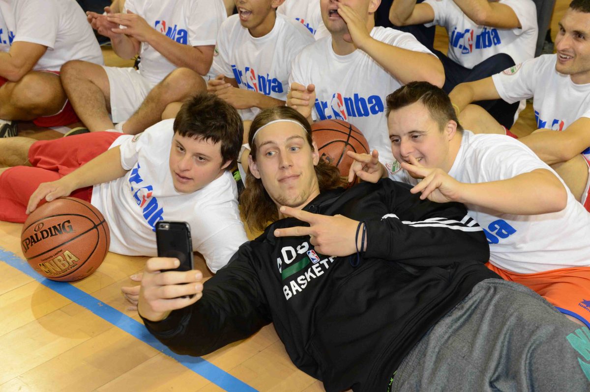 Galleria foto 'Nba, Global Games: Olimpia Milano e Boston Celtics in campo al Forum' - foto 8